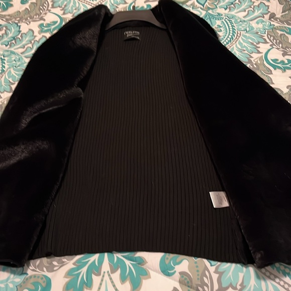 Twelfth Love Black Faux Fur Vest NWOT Size Large - Picture 11 of 11